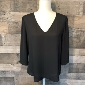 Express Top With Back Pleats Size M